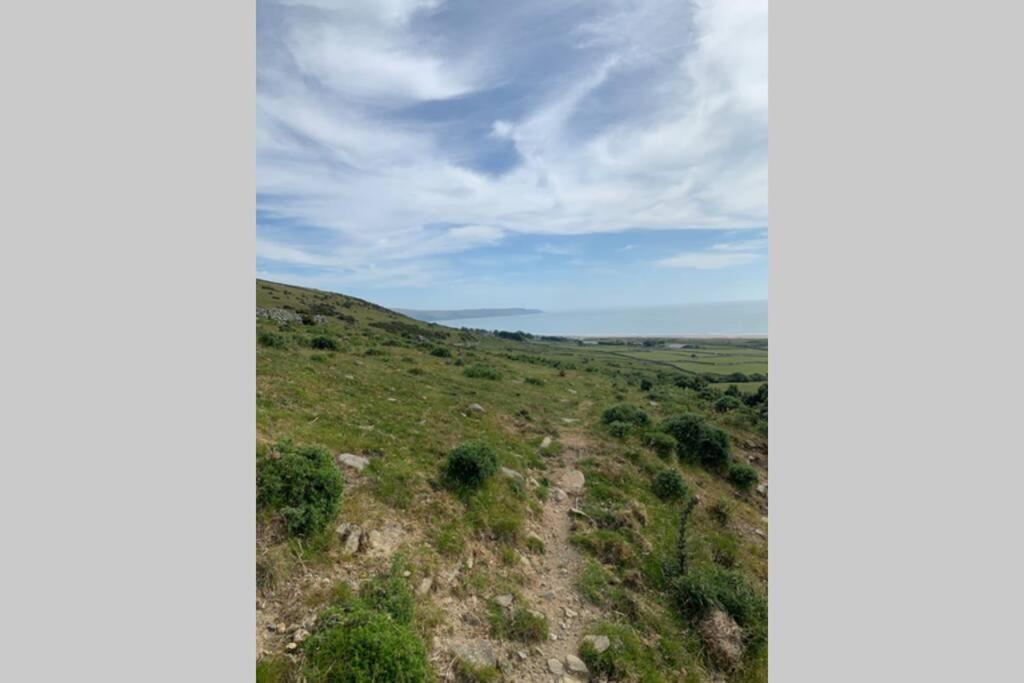 Lle Mary - Beautiful Views, Hot Tub, Secluded, Dog Welcome, Barmouth Llanddwywe ภายนอก รูปภาพ